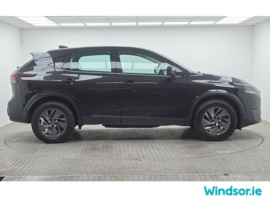 2022 Nissan Qashqai 1.3 PET MILD HYBRID SV €25,495