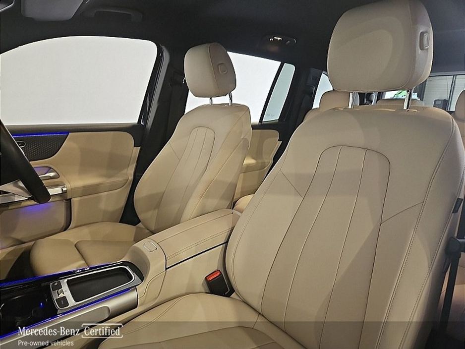 2025 Mercedes-Benz GLB - image 16