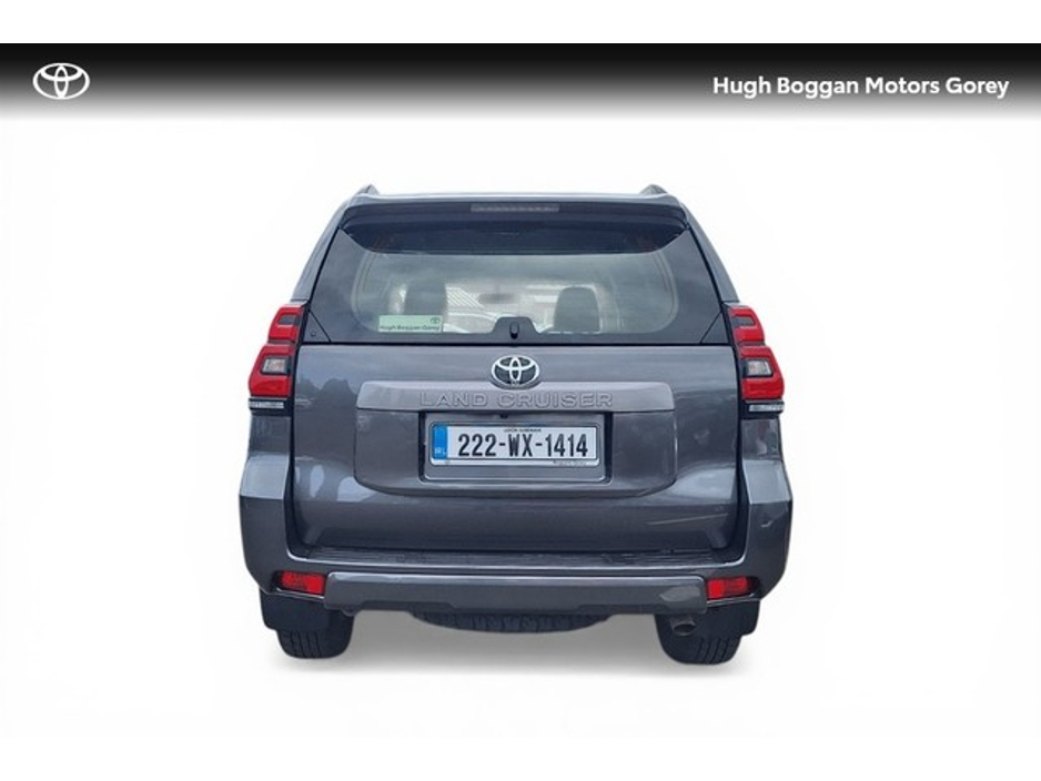 2022 Toyota Landcruiser - image 4