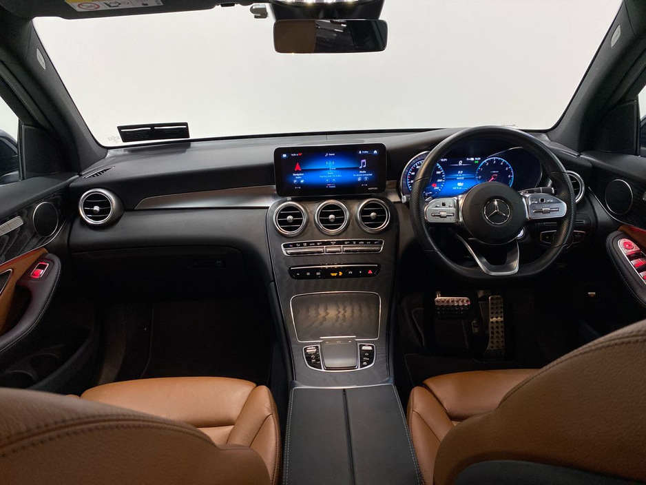 2022 Mercedes-Benz GLC Class - image 2