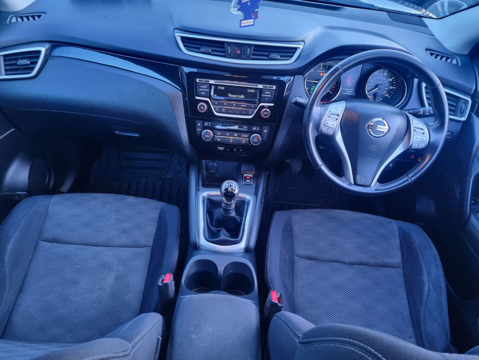 2015 Nissan Qashqai - image 6