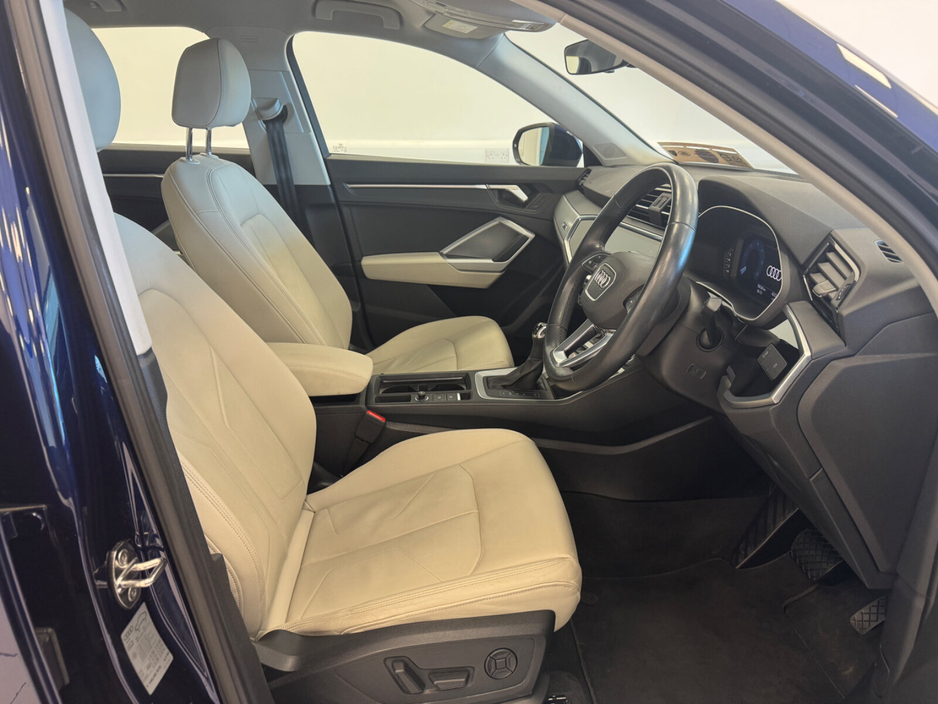 2021 Audi Q3 - image 5