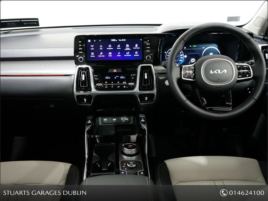2024 Kia Sorento - image 4