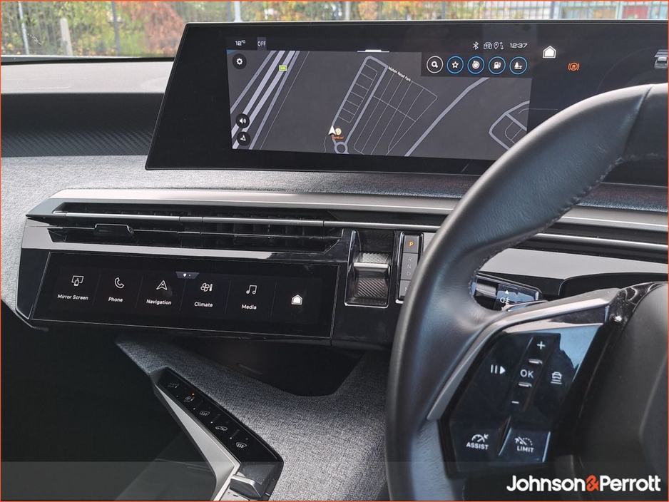 2025 Peugeot 3008 1.2 MHEV PureTech 136bhp eDCS6 Allure €38,900