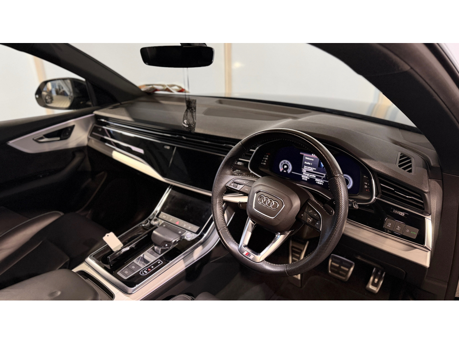 2019 Audi Q8 45 TDI 231HP Q TIP S LINE