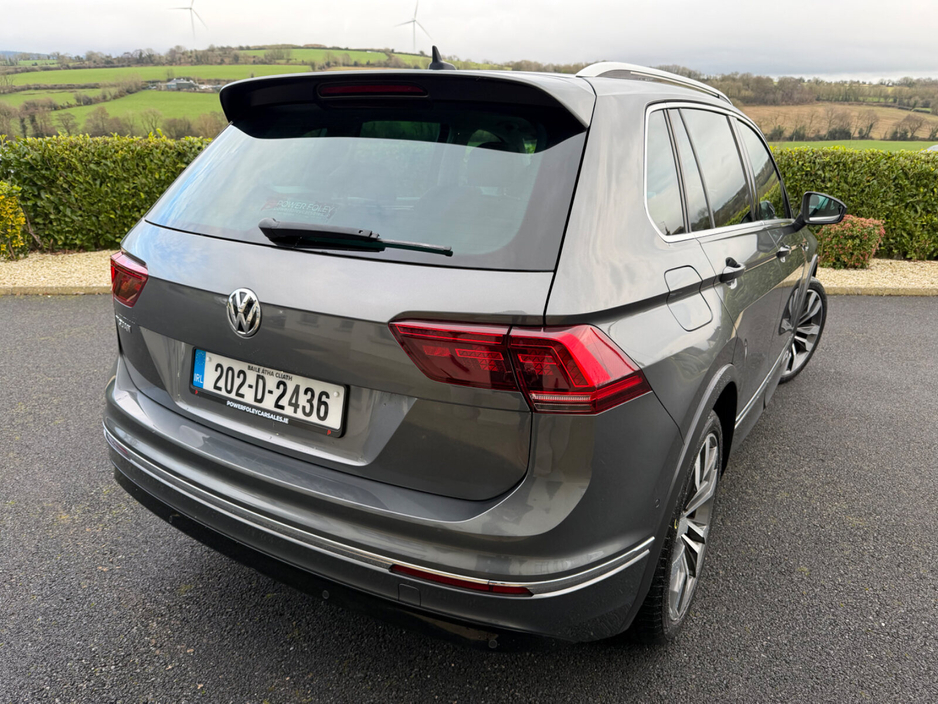 2020 Volkswagen Tiguan - image 3