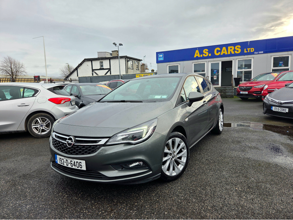 2019 Opel Astra - image 6