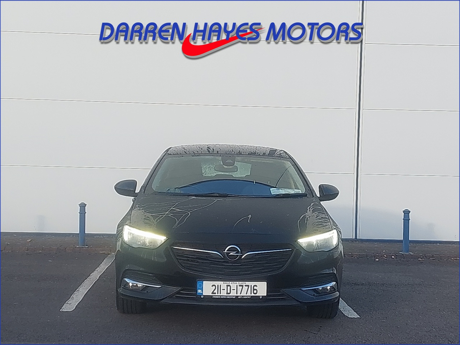 2021 Opel Insignia - image 3