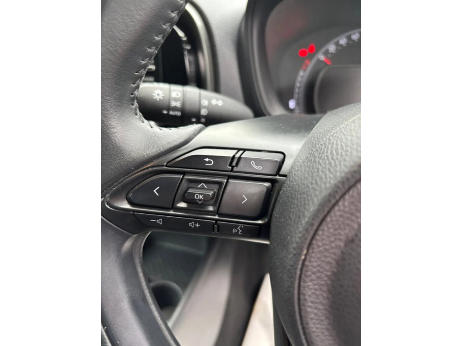 2022 Toyota Aygo - image 19