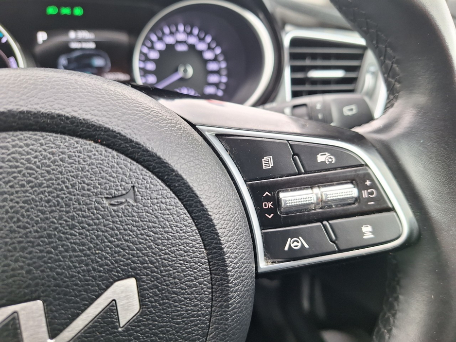 2023 Kia XCeed - image 26