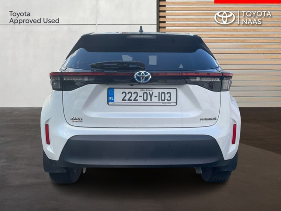 2022 Toyota Yaris Cross - image 4