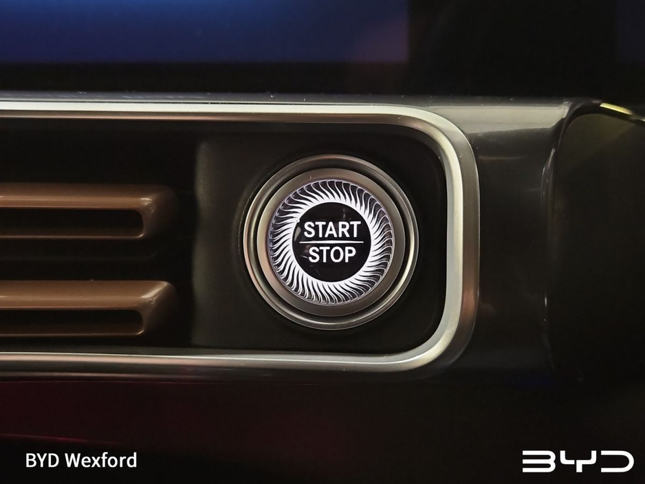 2024 Mercedes-Benz EQC EQC 400 4M AMG Line €48,975