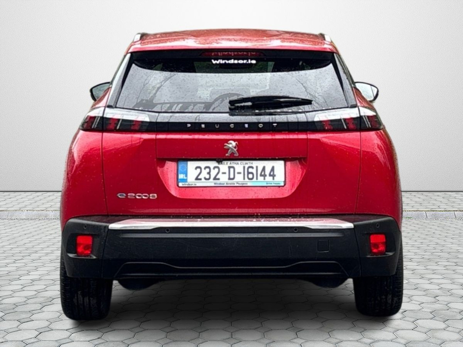 2023 Peugeot 2008 - image 10