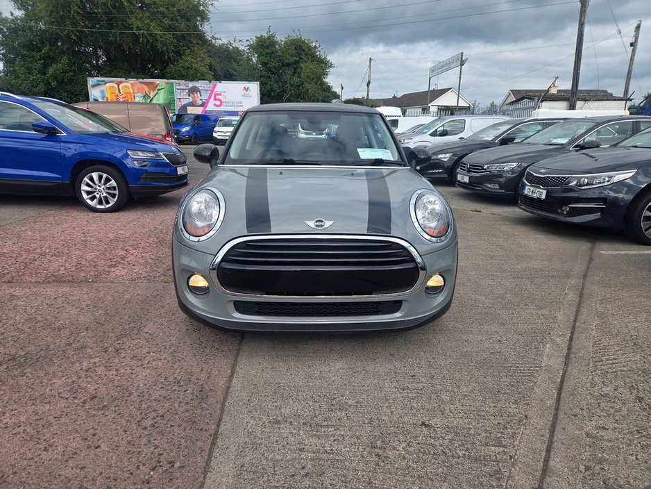 2017 MINI Cooper D  €13,950