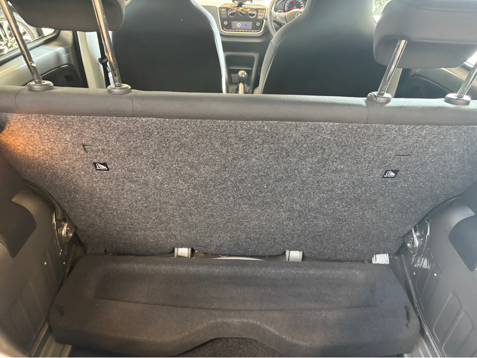 2019 Volkswagen up! - image 9