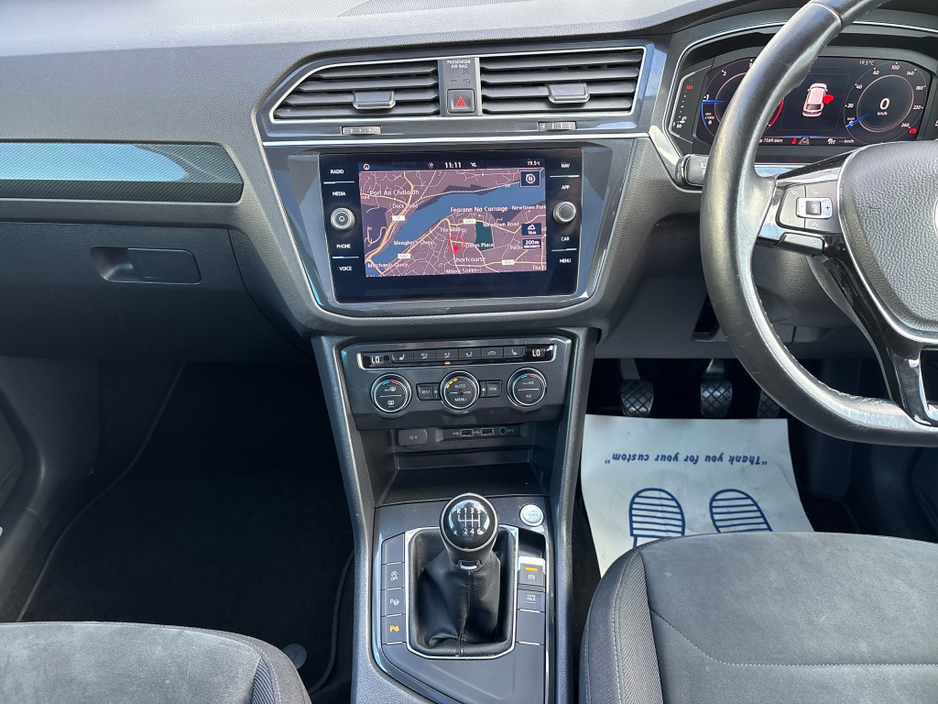 2019 Volkswagen Tiguan - image 10