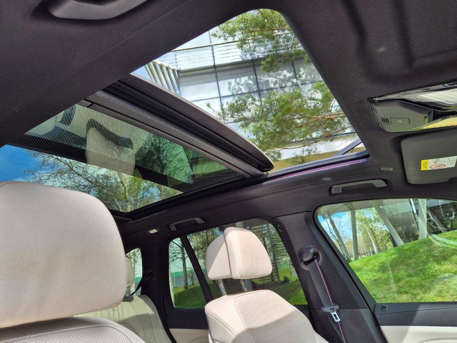 2021 BMW X5 - image 16