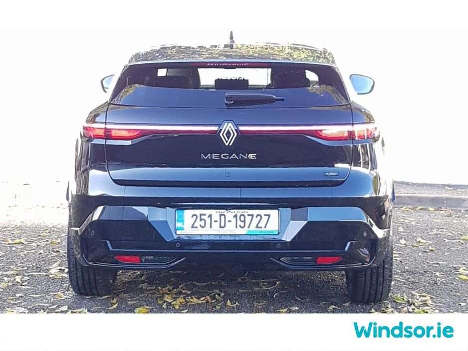 2025 Renault Megane - image 11