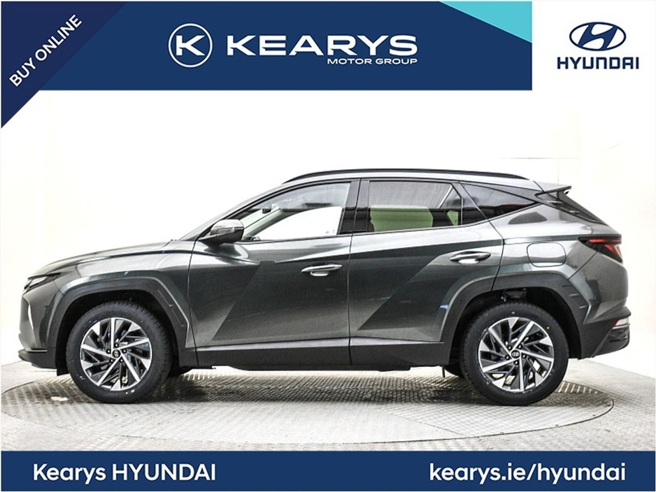 2022 Hyundai Tucson - image 3