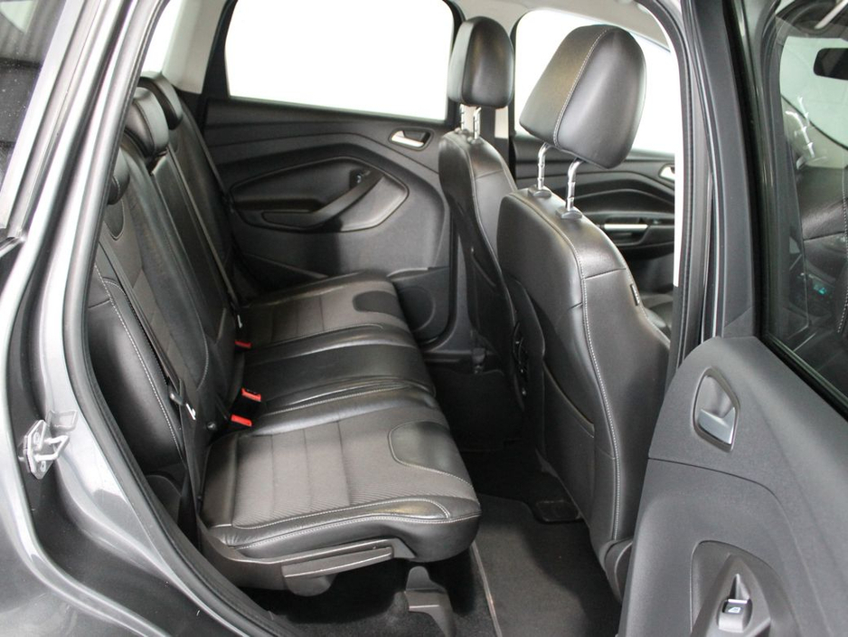 2016 Ford Kuga - image 14