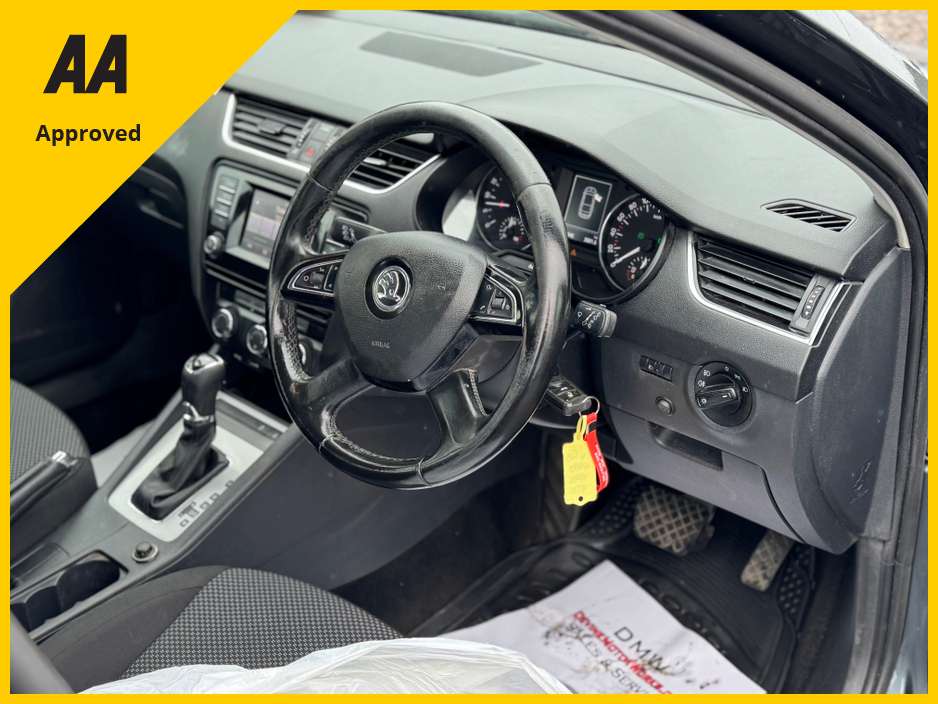 2015 Skoda Octavia - image 5