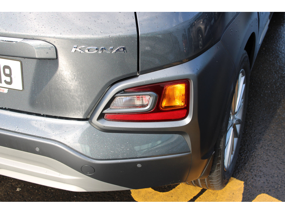 2020 Hyundai Kona - image 11