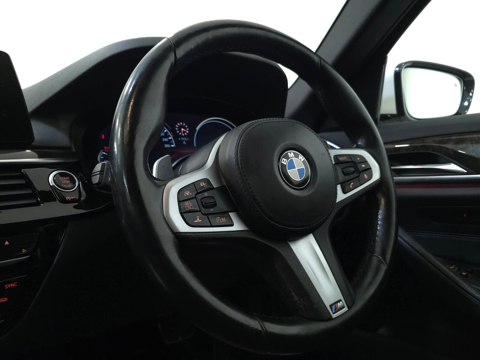 2017 BMW 5 Series 520d M Sport Auto €27,950