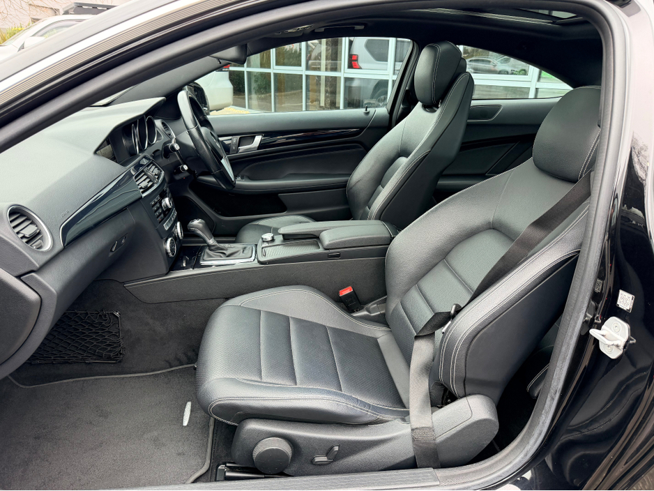 2014 Mercedes-Benz C Class - image 10