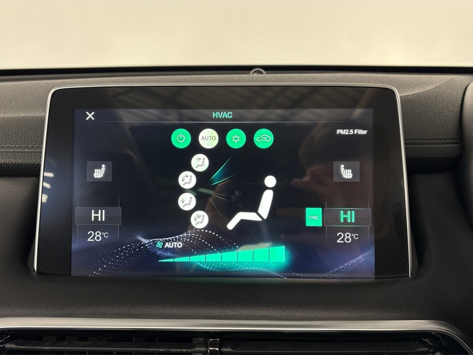 2021 MG HS EXCLUSIVE PHEV AUTO**PANORAMIC ROOF**DIGITAL DASH**TOUCH SCREEN APPLE CAR PLAY**MULTIFUNCTIONAL STEERING WHEEL**HEATED LEATHER SEATS**ELECTRIC SEATS**ELECTRIC FOLDING MIRRORS**ELECTRIC TAILGATE** €24,995