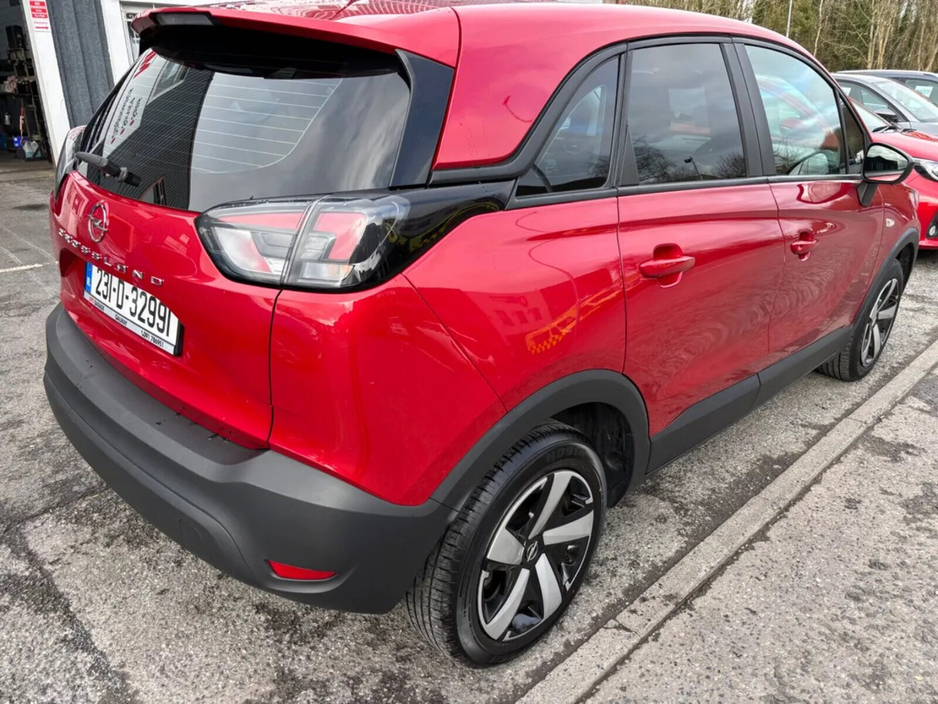 2023 Opel Crossland - image 6