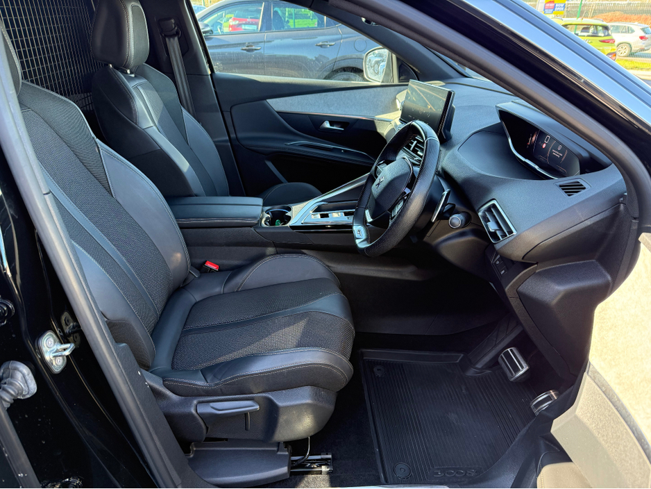 2024 Peugeot 3008 - image 17