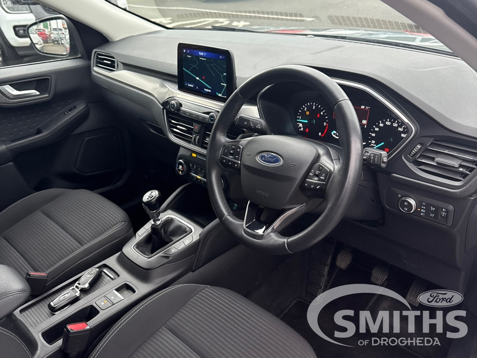 2020 Ford Kuga - image 7