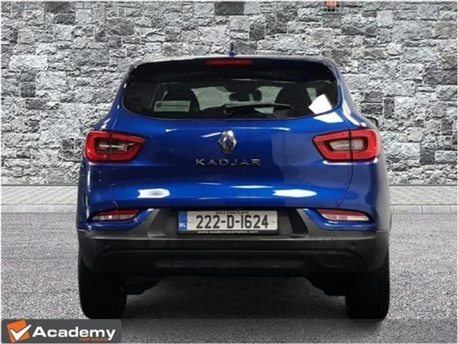 2022 Renault Kadjar - image 7