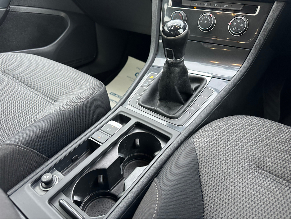 2019 Volkswagen Golf SE NAV TDI 1.6 S 90PS 5DR