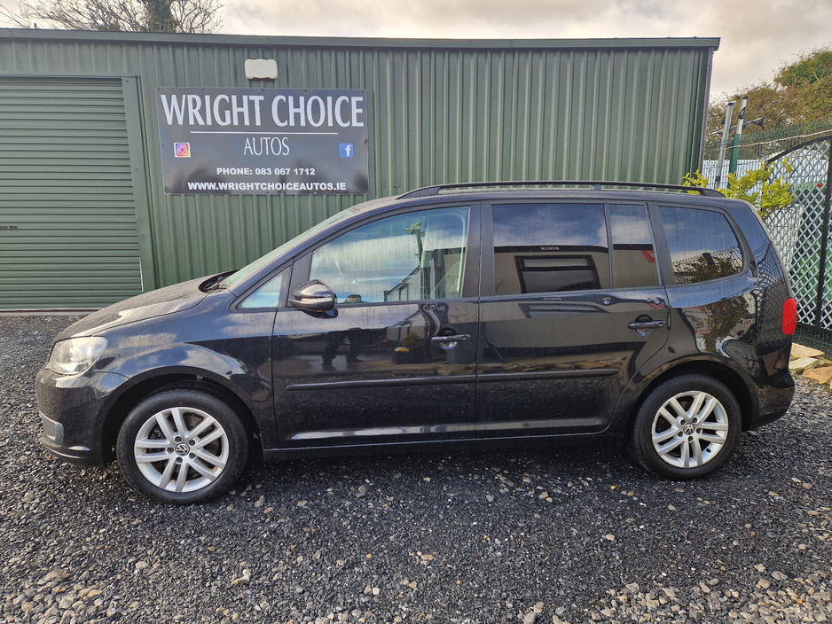 2013 Volkswagen Touran - image 9