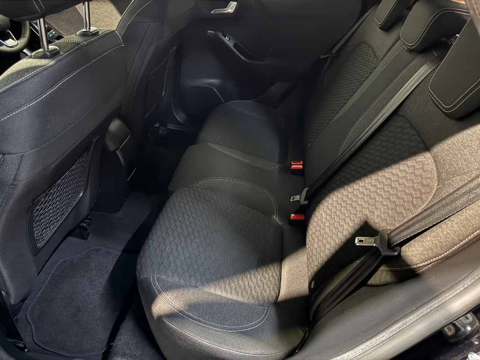 2021 Ford Puma - image 13