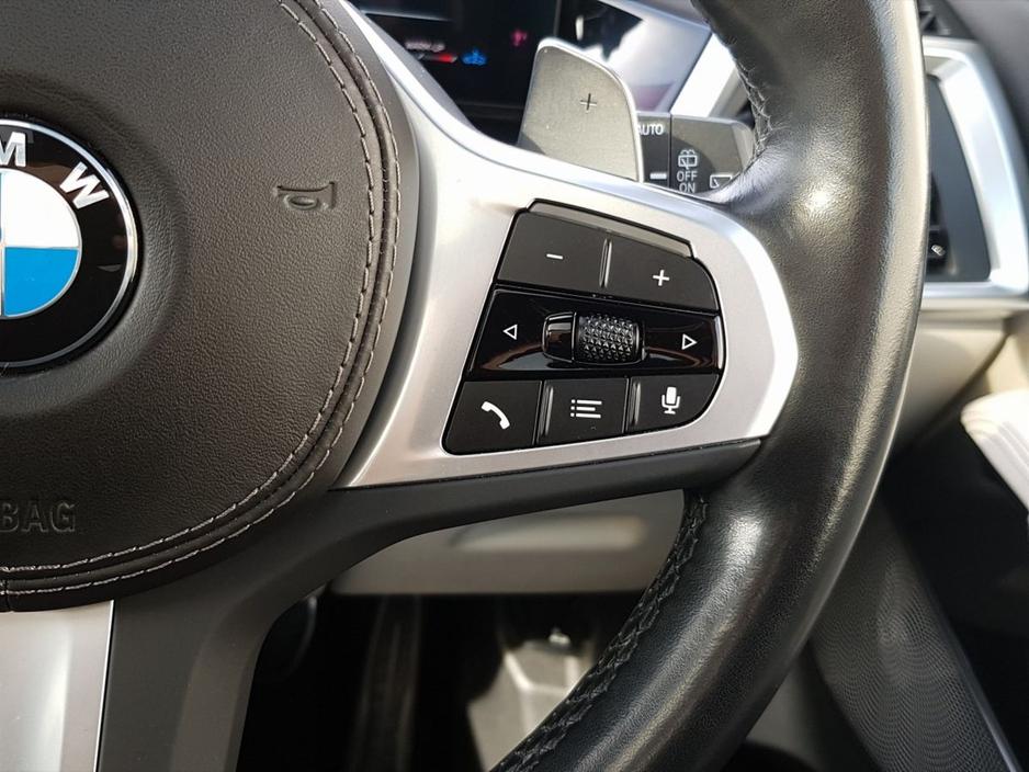 2023 BMW X7 - image 16