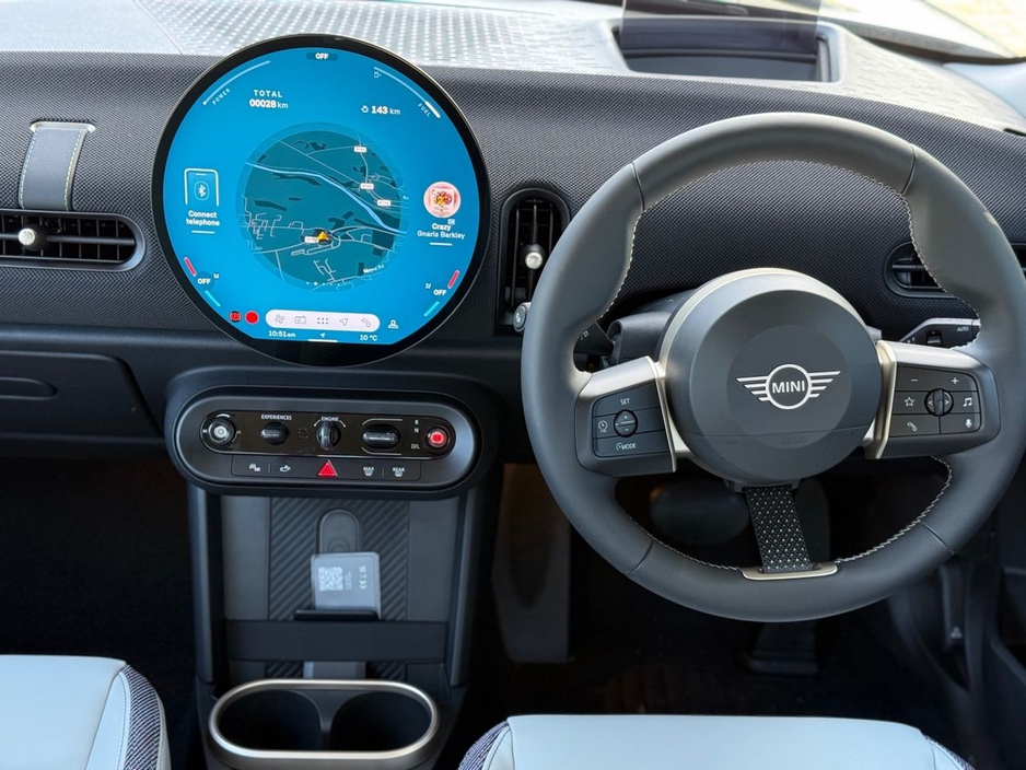 2026 MINI Hatch - image 4