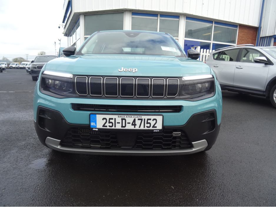 2025 Jeep Avenger - image 2