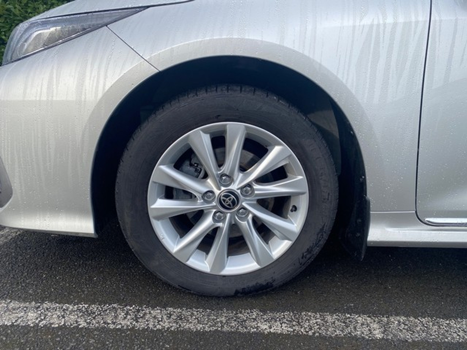 2025 Toyota Corolla - image 15