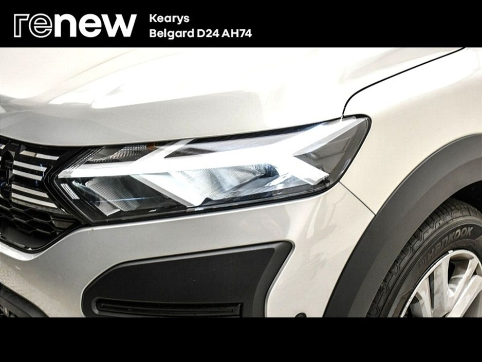 2023 Dacia Jogger - image 15