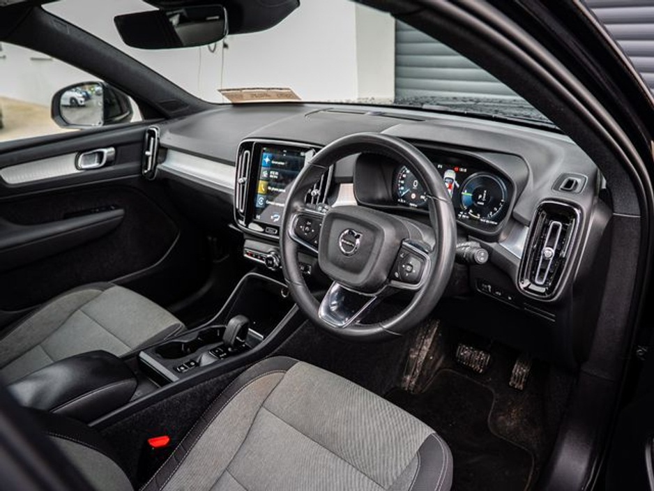 2023 Volvo XC40 RECHARGE T4 CORE €33,450