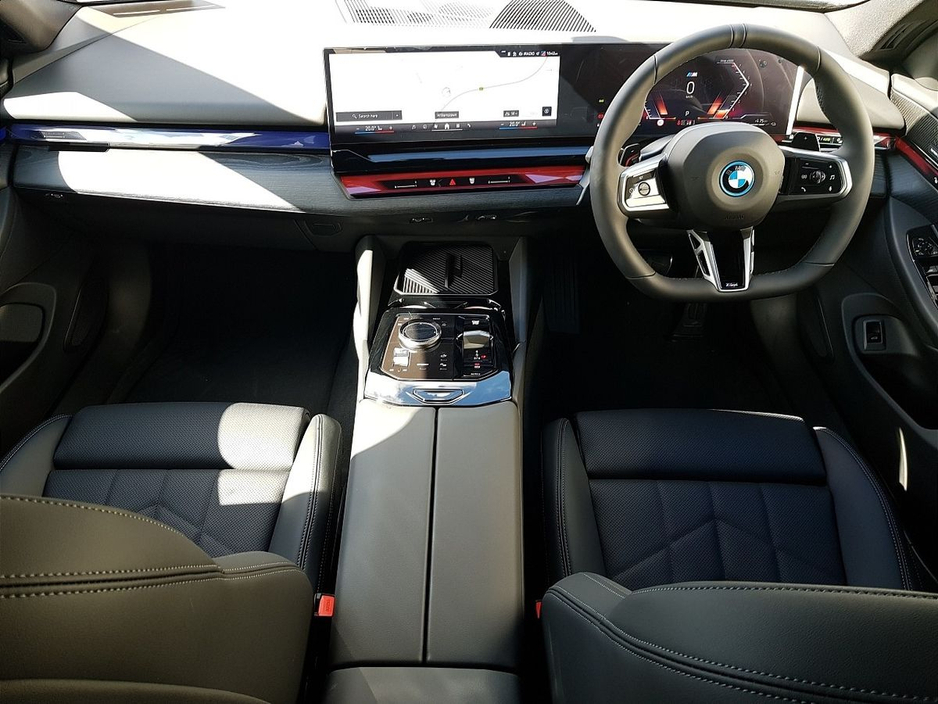 2026 BMW 5 Series - image 4