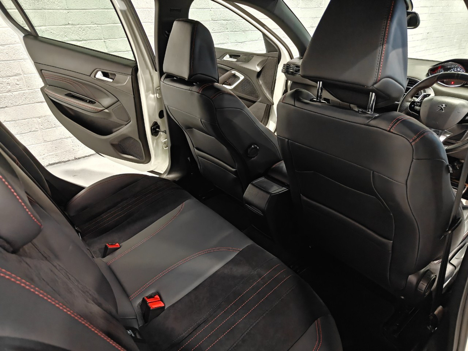 2019 Peugeot 308 - image 18