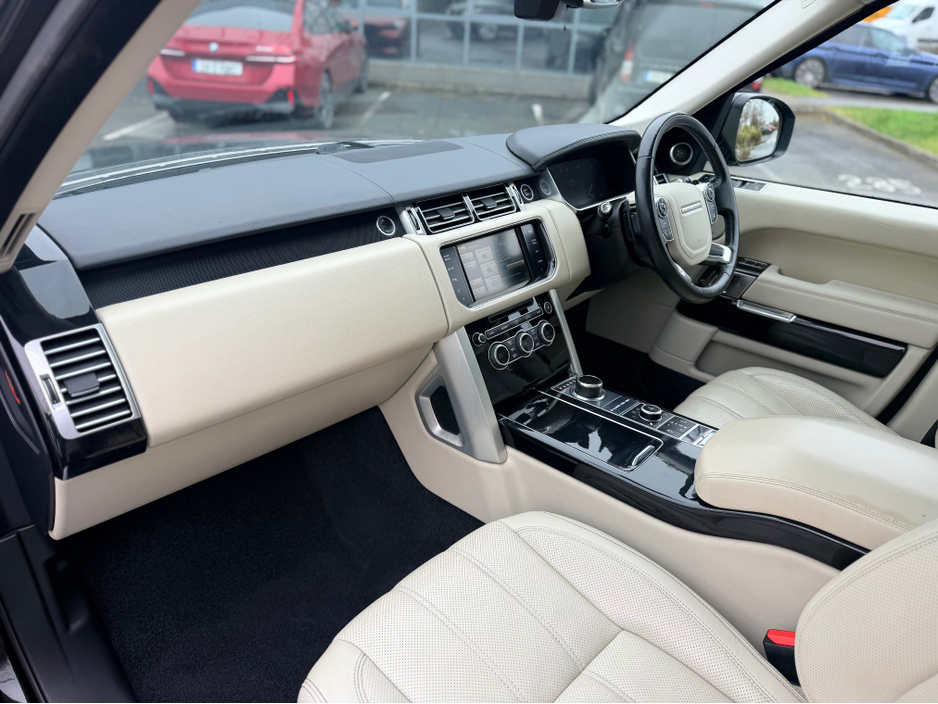 2013 Land Rover Range Rover - image 15