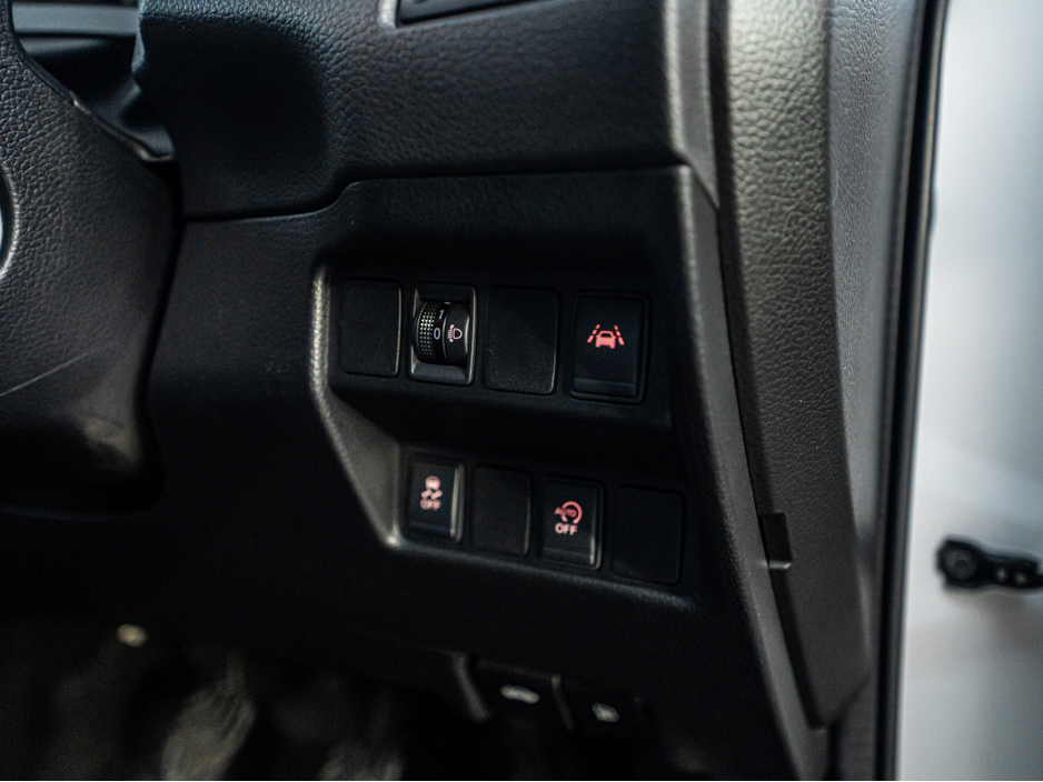 2017 Nissan Qashqai 2017 Qashqai 1.2/1 owner/High spec/1yr warranty €15,888