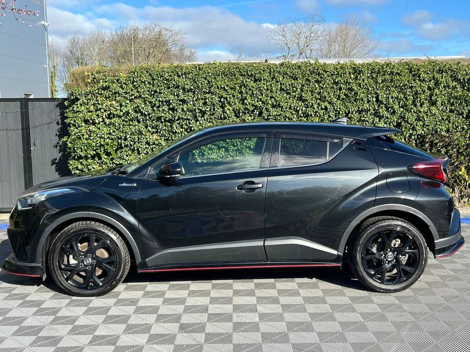 2019 Toyota C-HR - image 3