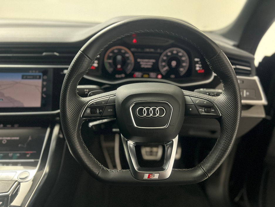 2023 Audi Q8 55 TFSI E S LINE BLACK ED 381HP QUATTRO €75,990