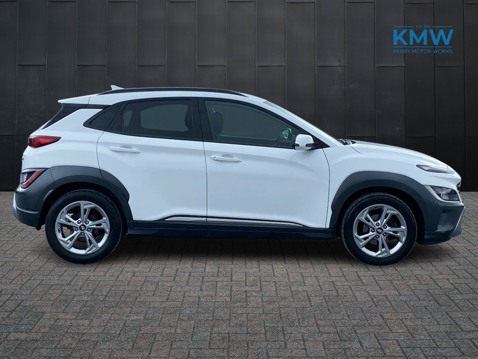 2023 Hyundai Kona - image 5