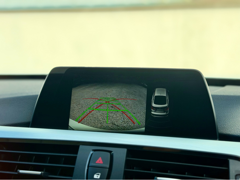 2016 BMW 3 Series - image 15